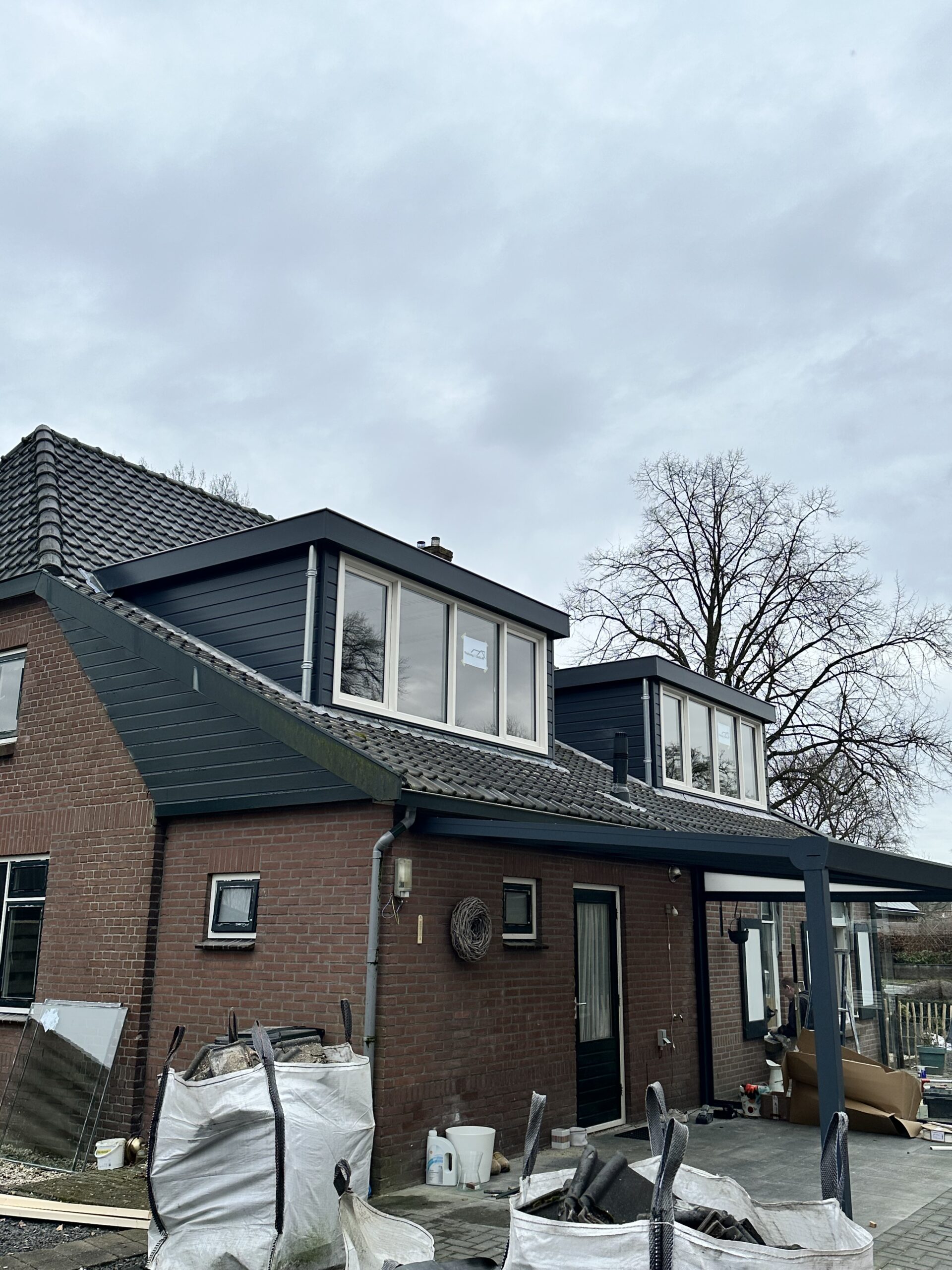 Dakopbouw & verhoogde nok in Hulshorst door VerhoogjeDak